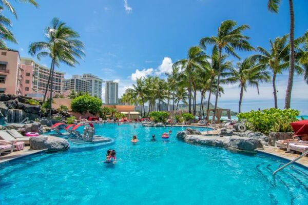ハワイ旅行のベストシーズンはいつ？気候・気温やおすすめの服装などを紹介