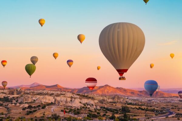 トルコ旅行のベストシーズンはいつ？気候・気温やおすすめの服装などを紹介