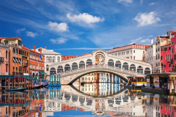 イタリア旅行のベストシーズンはいつ？気候・気温やおすすめの服装などを紹介