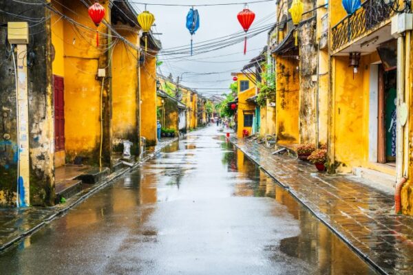 ベトナムの雨季はいつ？気候の特徴やおすすめの服装なども紹介