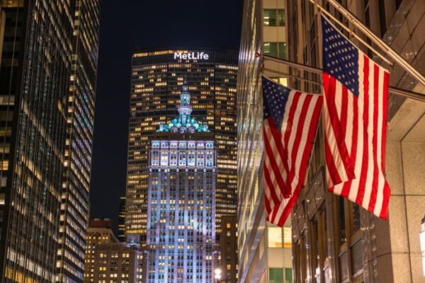 アメリカのチップ事情と相場を解説！チップ文化やシーン別の支払い方法も紹介
