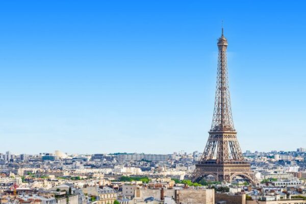 フランスのチップ事情と相場を解説！チップ文化やシーン別の支払い方法も紹介