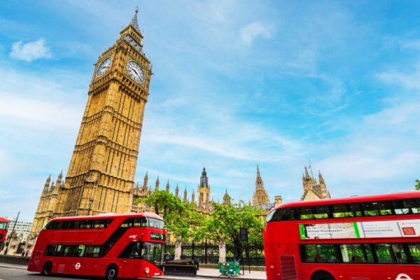 イギリスのチップ事情と相場を解説！チップ文化やシーン別の支払い方法も紹介