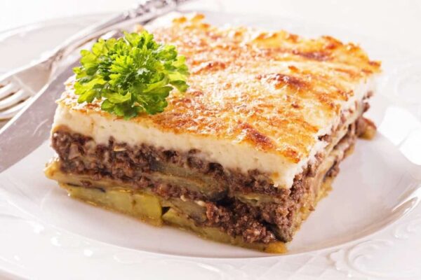 ギリシャの代表的な料理12選！定番料理・伝統料理からスイーツまで