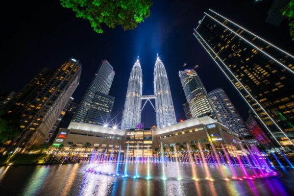 マレーシアのコンセントはBFタイプ！変圧器や変換プラグは必要？