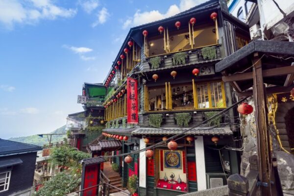 台湾のコンセントはA・C・Oタイプタイプ！変圧器や変換プラグは必要？
