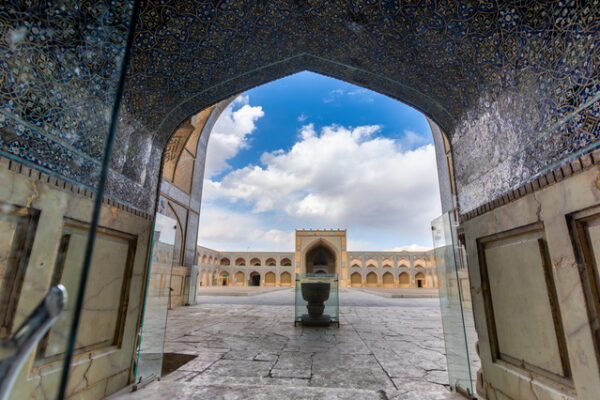 イランってどんな国?基本情報からおすすめ観光スポット・物価・気候・治安まで解説 BESTTRAVEL(ベストトラベル)