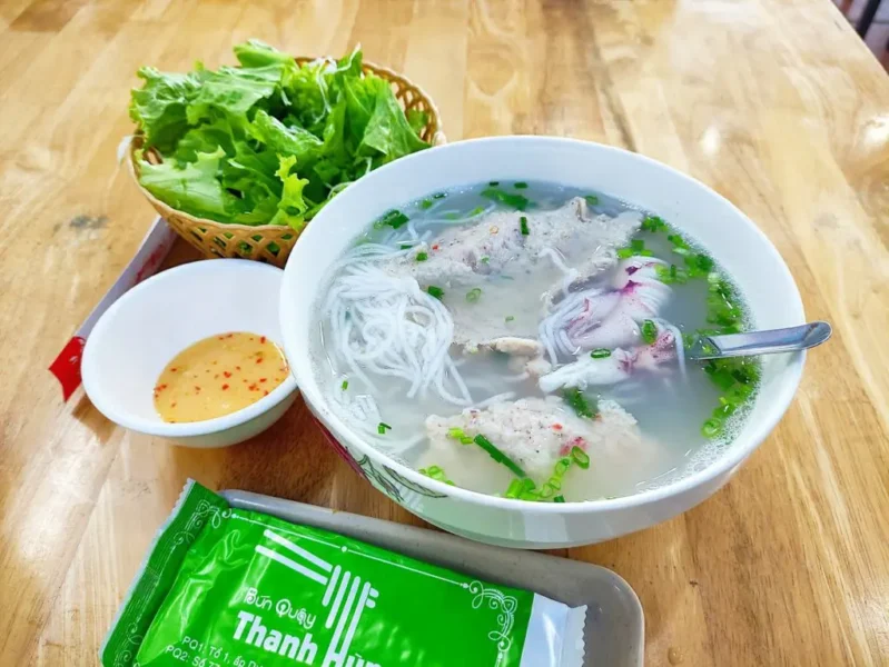 5. Thanh Hung Mixed Noodle Soup：40,000ドンから食べられる島の名物麺